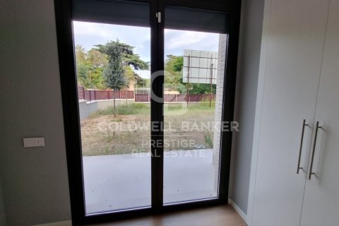 Dzīvoklis pārdošanā Premia De Dalt, Barcelona, Spānijā 2 istabas, 79 m2 Nr. 159963 - attēls 27