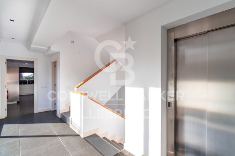 House zum Verkauf in Barcelona, Spanien 7 Schlafzimmer, 650 m2 Nr. 159959 - Foto 9