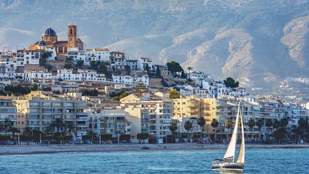 Villa i Altea, Alicante, Spanien 4 sovrum, 535 kvm. Nr. 99820