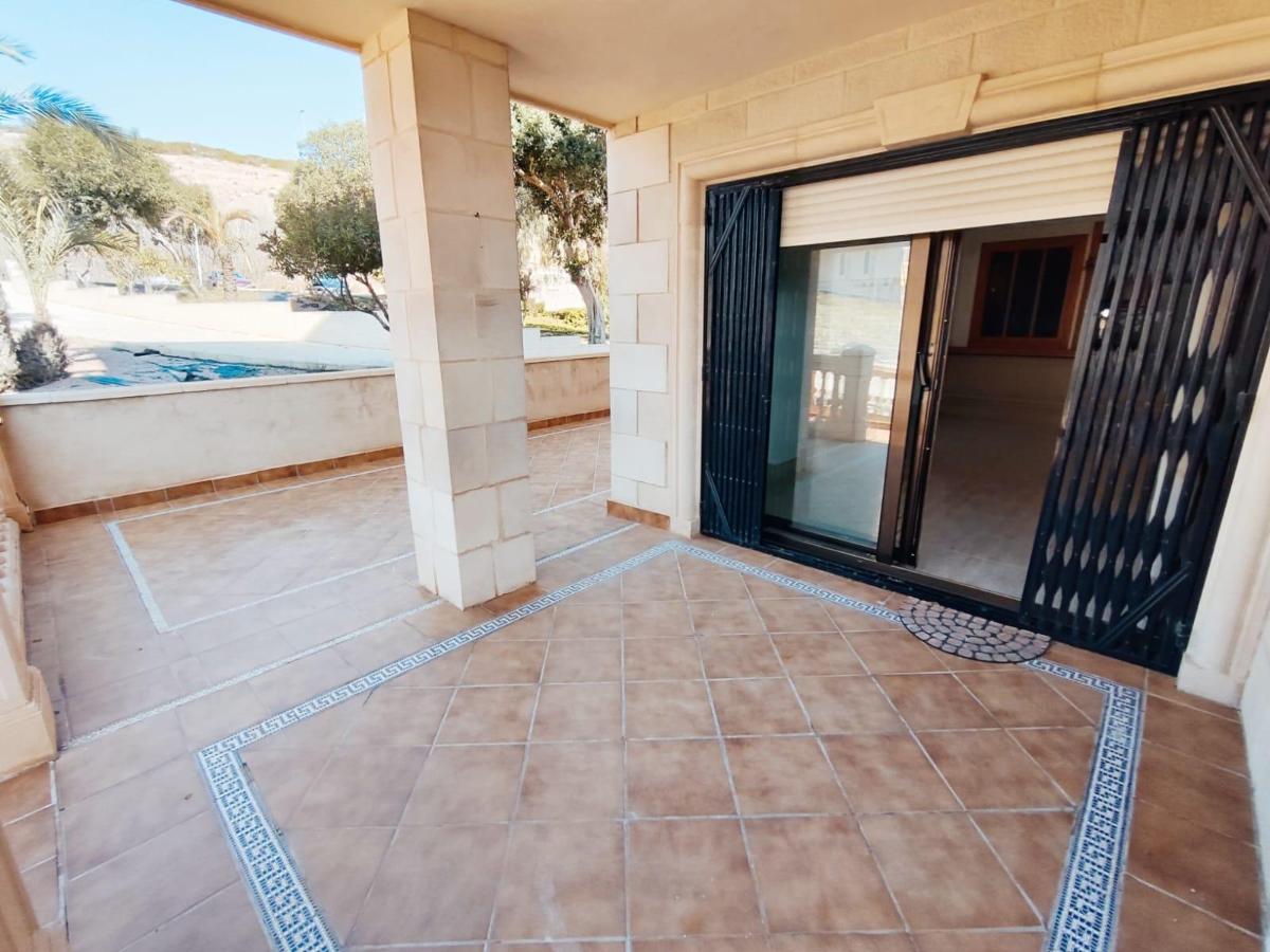 Apartment in Guardamar del Segura, Alicante, Spain 3 bedrooms, 82 sq.m. No. 99816
