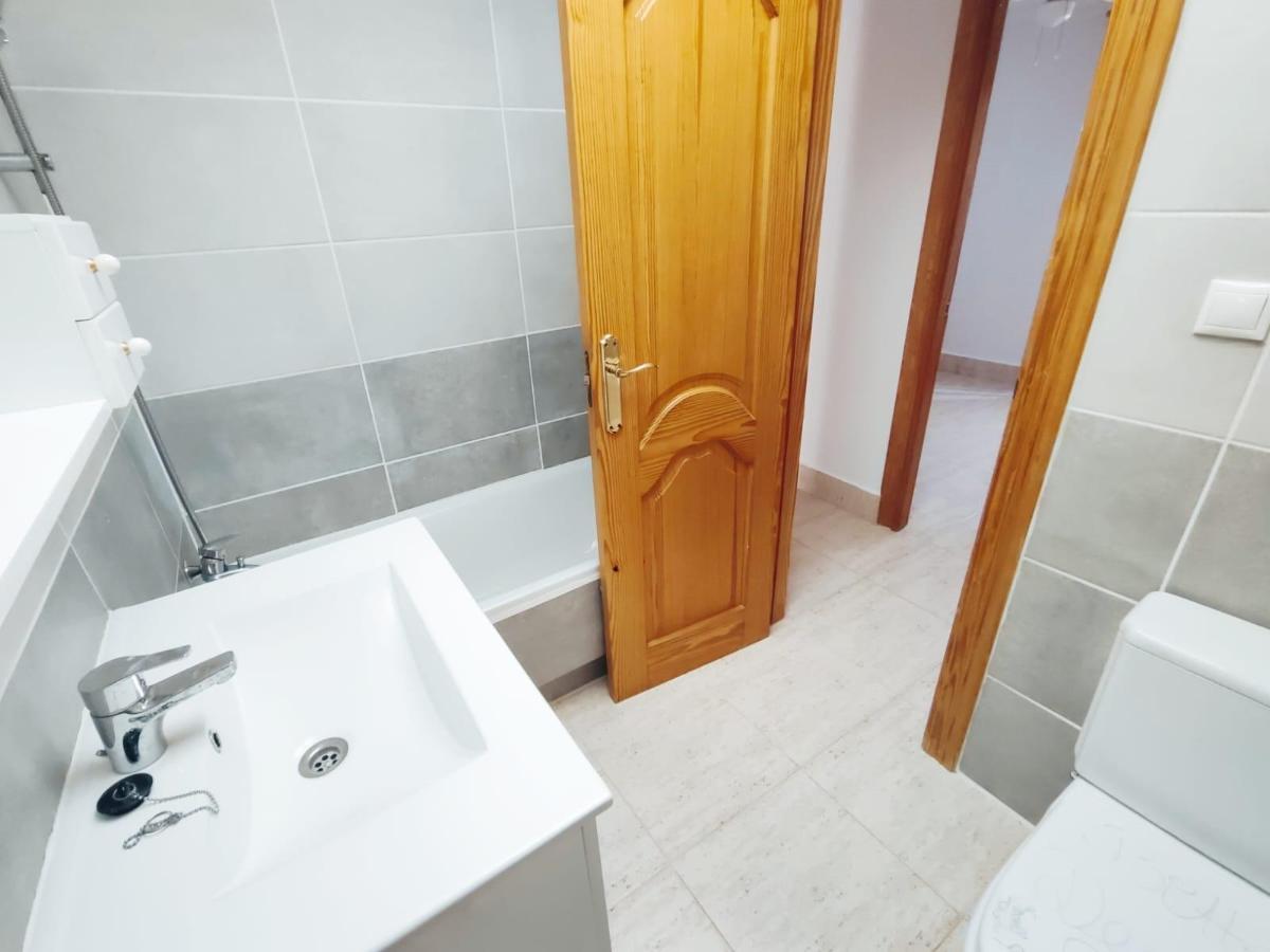 Apartment in Guardamar del Segura, Alicante, Spain 3 bedrooms, 82 sq.m. No. 99816
