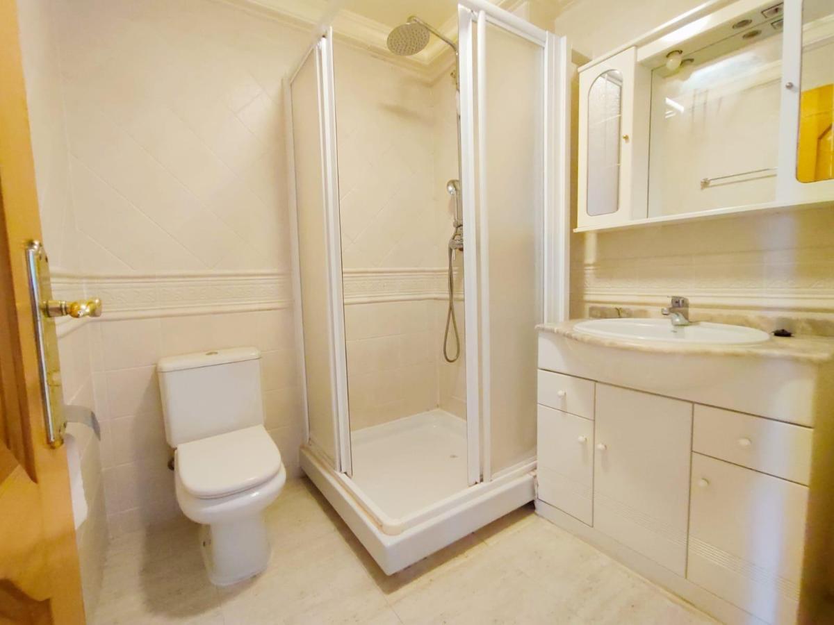 Apartment in Guardamar del Segura, Alicante, Spain 3 bedrooms, 82 sq.m. No. 99816