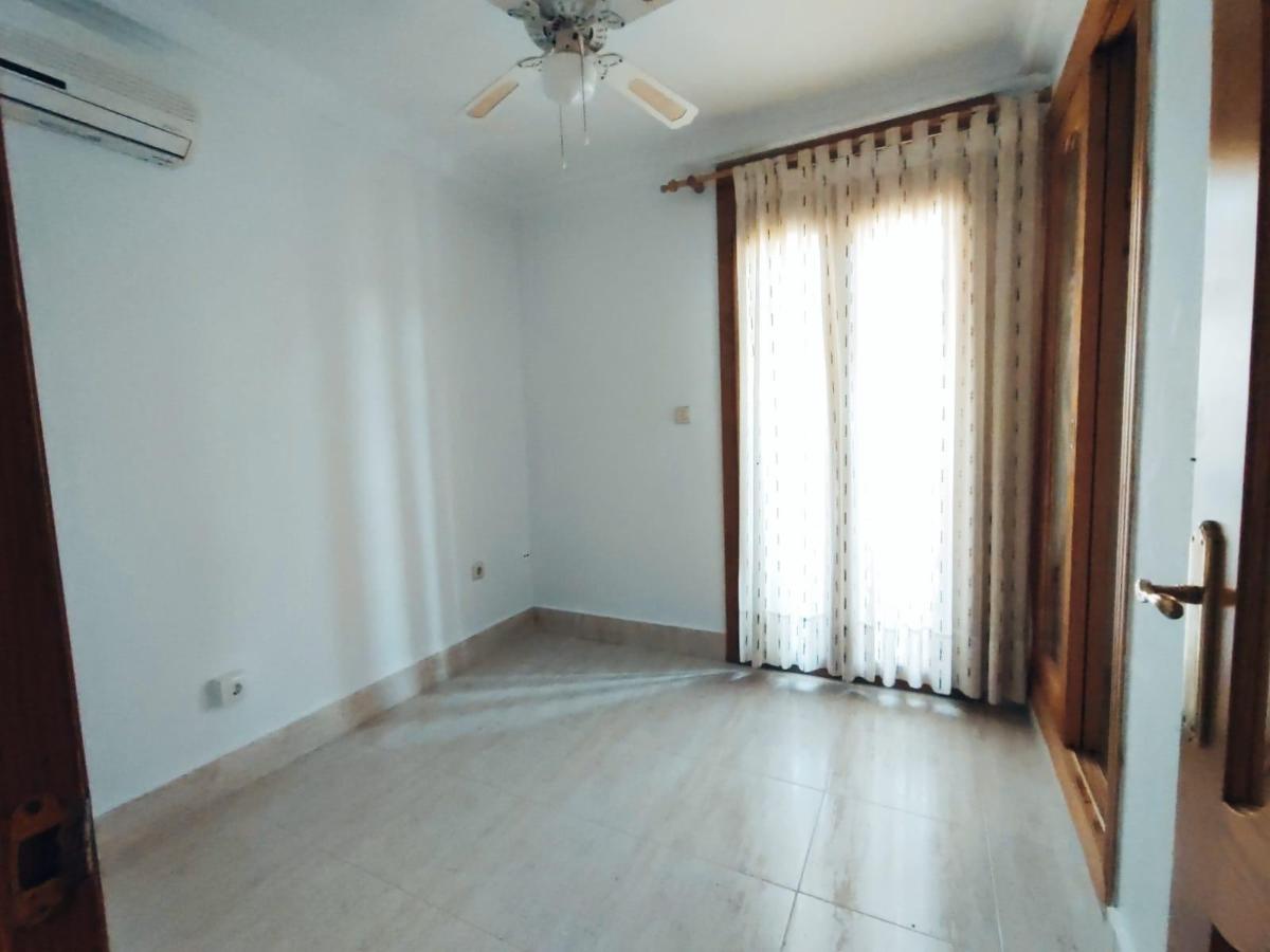 Apartment in Guardamar del Segura, Alicante, Spain 3 bedrooms, 82 sq.m. No. 99816
