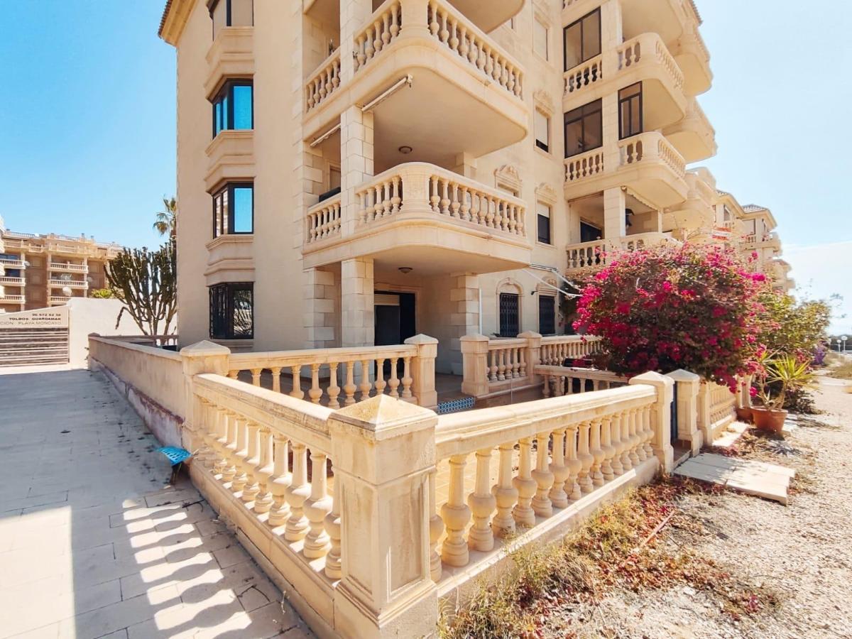 Apartment in Guardamar del Segura, Alicante, Spain 3 bedrooms, 82 sq.m. No. 99816