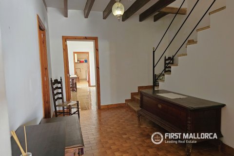Kaupunkipientalo myytävänä Llucmajor, Mallorca, Espanja, 5 makuuhuonetta, 279 m2 No. 172047 - kuva 9