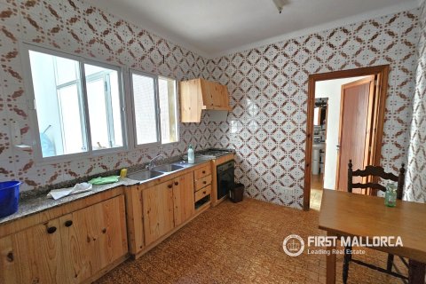 Kaupunkipientalo myytävänä Llucmajor, Mallorca, Espanja, 5 makuuhuonetta, 279 m2 No. 172047 - kuva 12