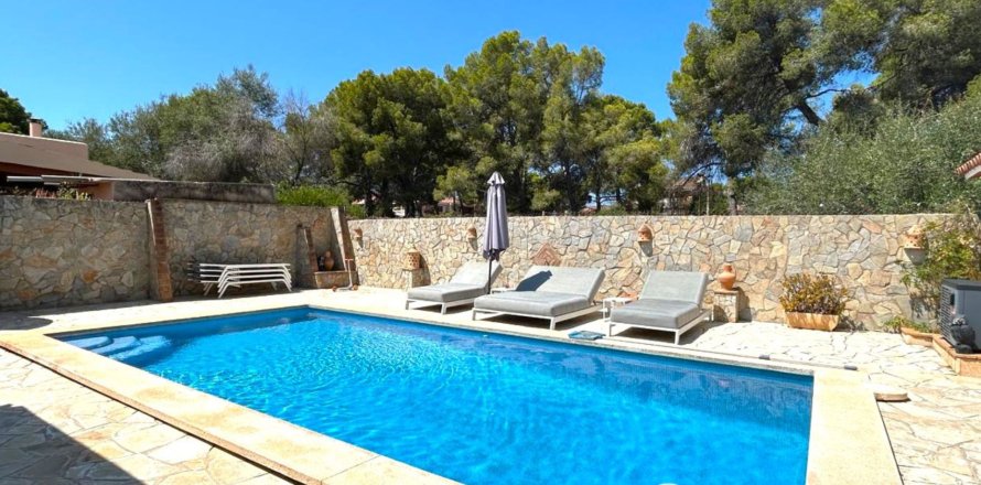 Villa El Toro, Mallorca, Spānijā 3 istabas, 162 m2 Nr. 172043