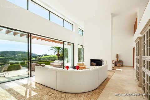 Willa w Casares, Malaga, Hiszpania 6 sypialni, 778 mkw. nr 146772 – zdjęcie 9