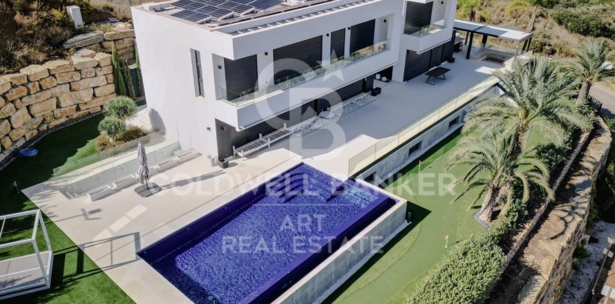 Huvila Mijas, Malaga, Espanja 5 makuuhuonetta, 832 m2 No. 157150