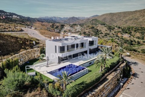 Huvila myytävänä Mijas, Malaga, Espanja, 5 makuuhuonetta, 832 m2 No. 157150 - kuva 19