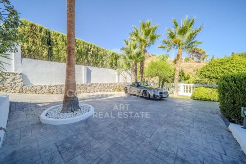 Huvila myytävänä Benalmadena, Malaga, Espanja, 5 makuuhuonetta, 450 m2 No. 157153 - kuva 18