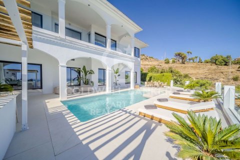 Huvila myytävänä Benalmadena, Malaga, Espanja, 5 makuuhuonetta, 450 m2 No. 157153 - kuva 2