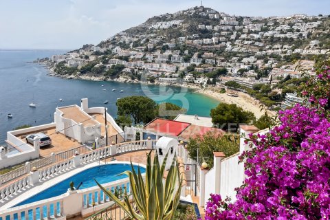 House for sale in Roses, Girona, Spain 4 bedrooms, 159 sq.m. No. 157152 - photo 25