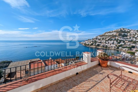 House for sale in Roses, Girona, Spain 4 bedrooms, 159 sq.m. No. 157152 - photo 20