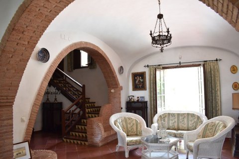 Сasa en venta en Castelldefels, Barcelona, España 6 dormitorios, 708 m2 No. 164799 - foto 16