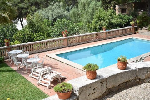 Сasa en venta en Castelldefels, Barcelona, España 6 dormitorios, 708 m2 No. 164799 - foto 11