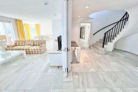 Сasa en venta en Castelldefels, Barcelona, España 7 dormitorios, 723 m2 No. 164798 - foto 13