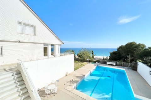 Сasa en venta en Castelldefels, Barcelona, España 7 dormitorios, 723 m2 No. 164798 - foto 3