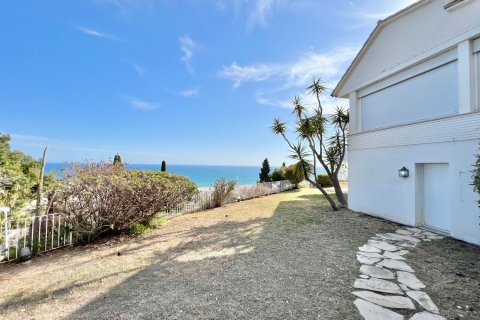 Сasa en venta en Castelldefels, Barcelona, España 7 dormitorios, 723 m2 No. 164798 - foto 4