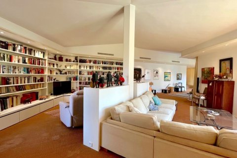 Сasa en venta en Castelldefels, Barcelona, España 4 dormitorios, 316 m2 No. 164800 - foto 15