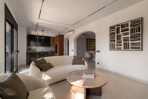 Сasa en venta en Castelldefels, Barcelona, España 5 dormitorios, 331 m2 No. 164801 - foto 4