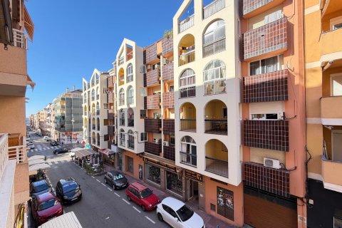 Lägenhet till salu i Torrevieja, Alicante, Spanien 2 sovrum, 84 kvm. Nr. 196288 - foto 16