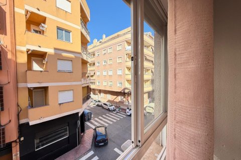 Lägenhet till salu i Torrevieja, Alicante, Spanien 2 sovrum, 84 kvm. Nr. 196288 - foto 15