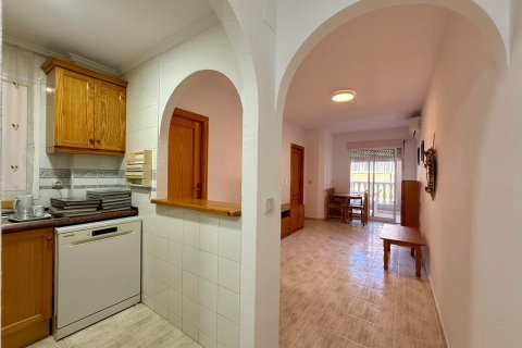 Apartment for sale in Torrevieja, Alicante, Spain 2 bedrooms, 56 sq.m. No. 196293 - photo 19