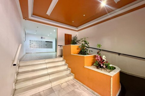 Apartment for sale in Torrevieja, Alicante, Spain 2 bedrooms, 56 sq.m. No. 196293 - photo 23
