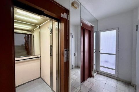 Apartment for sale in Torrevieja, Alicante, Spain 2 bedrooms, 56 sq.m. No. 196293 - photo 22