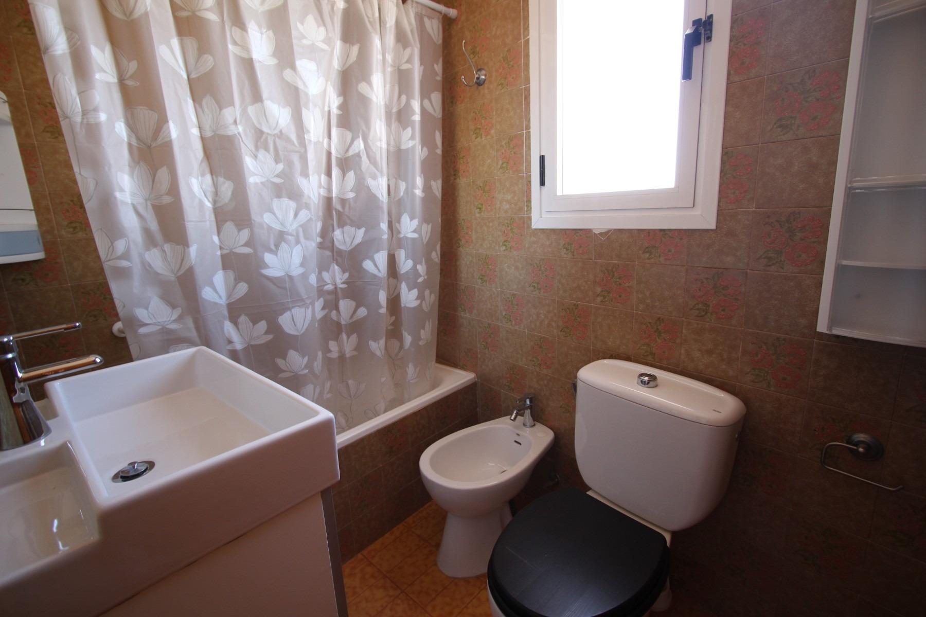 Villa in Guardamar del Segura, Alicante, Spain 7 bedrooms, 260 sq.m. No. 80213