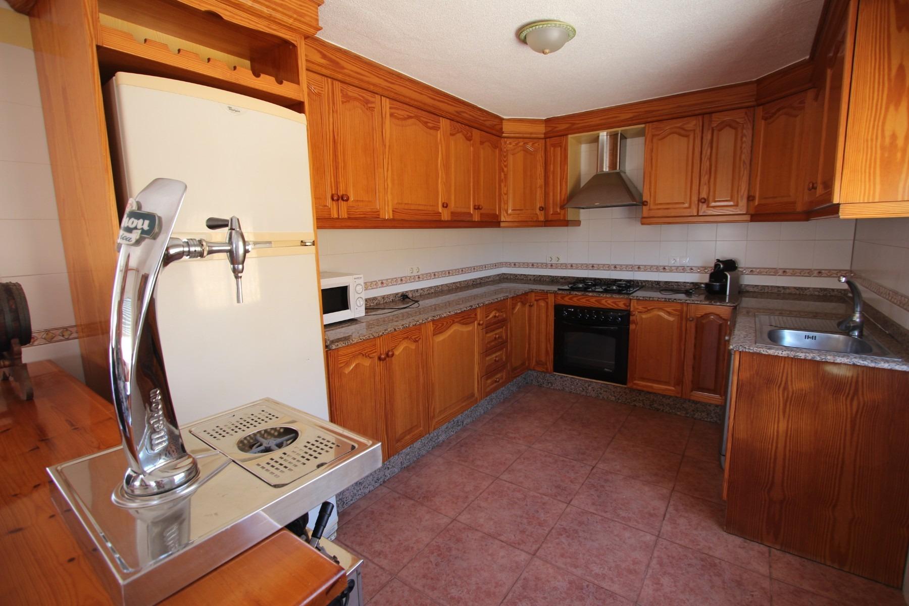 Villa in Guardamar del Segura, Alicante, Spain 7 bedrooms, 260 sq.m. No. 80213