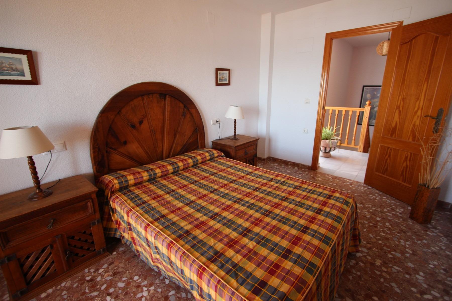 Villa in Guardamar del Segura, Alicante, Spain 7 bedrooms, 260 sq.m. No. 80213