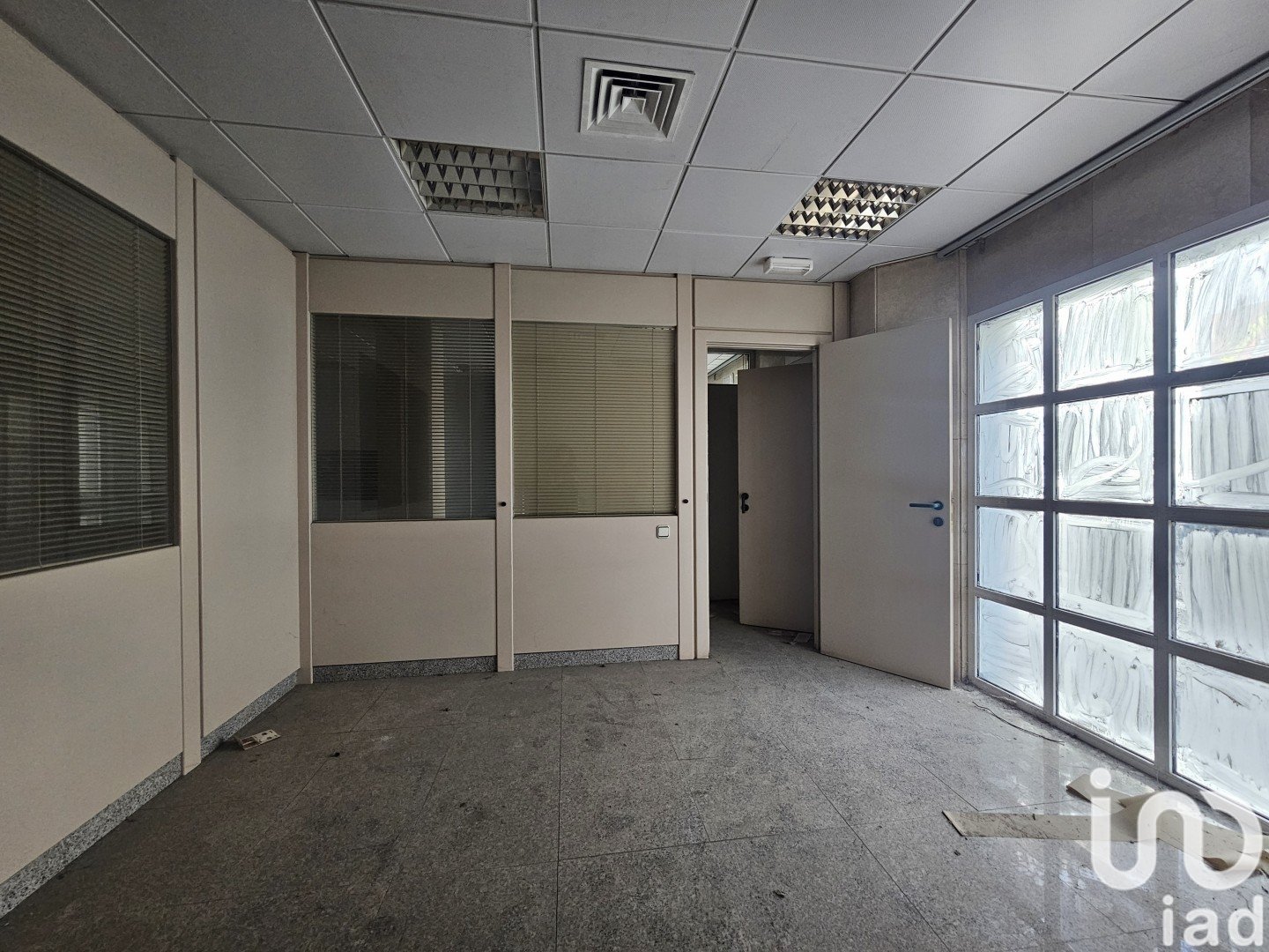 Propiedad comercial en Alhendín, Granada, España 176 m2 No. 185800