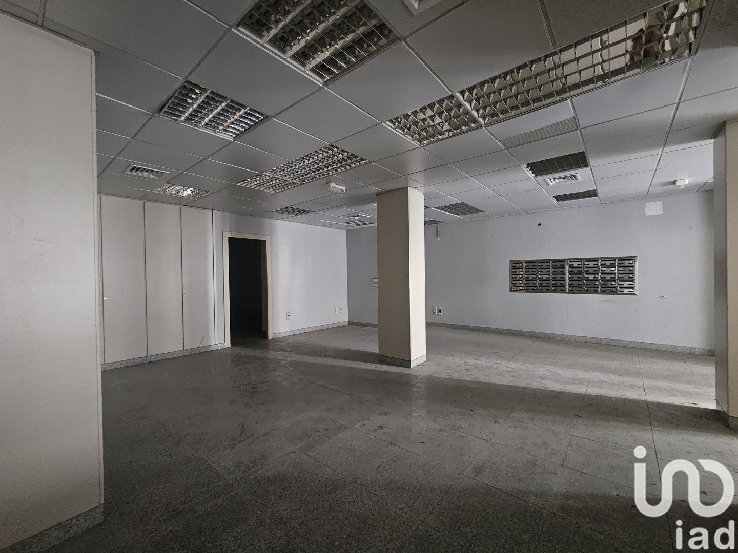 Propiedad comercial en Alhendín, Granada, España 176 m2 No. 185800