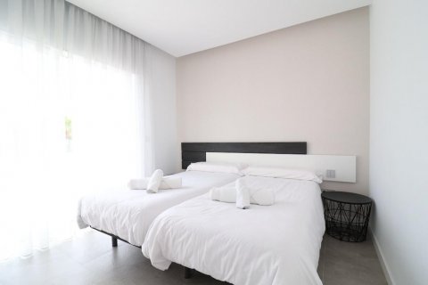 Villa en venta Dehesa De Campoamor, Alicante, España 3 dormitorios, 250 m2 No. 113919 - foto 12