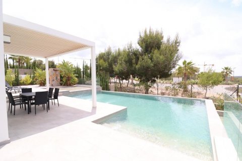 Villa en venta Dehesa De Campoamor, Alicante, España 3 dormitorios, 250 m2 No. 113919 - foto 1