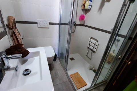 Huoneisto myytävänä Villajoyosa, Alicante, Espanja, 2 makuuhuonetta, 84 m2 No. 113902 - kuva 12