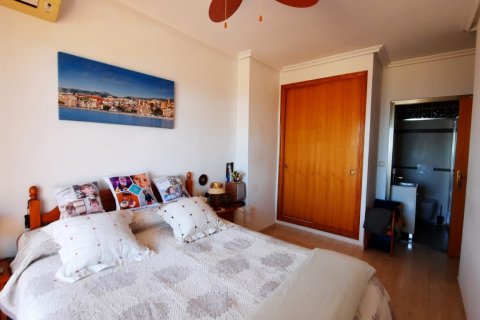 Huoneisto myytävänä Villajoyosa, Alicante, Espanja, 2 makuuhuonetta, 84 m2 No. 113902 - kuva 6