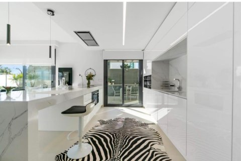 Villa for sale Dehesa De Campoamor, Alicante, Spain 3 bedrooms, 234 sq.m. No. 113917 - photo 6