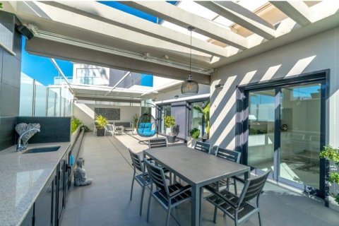 Villa for sale Dehesa De Campoamor, Alicante, Spain 3 bedrooms, 234 sq.m. No. 113917 - photo 4