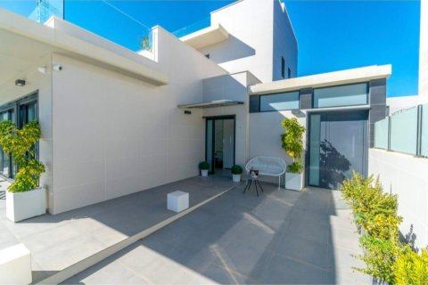 Villa for sale Dehesa De Campoamor, Alicante, Spain 3 bedrooms, 234 sq.m. No. 113917 - photo 29