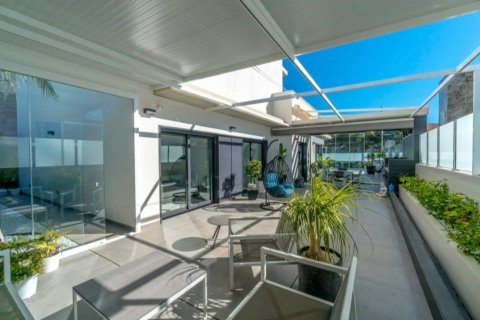 Villa for sale Dehesa De Campoamor, Alicante, Spain 3 bedrooms, 234 sq.m. No. 113917 - photo 3