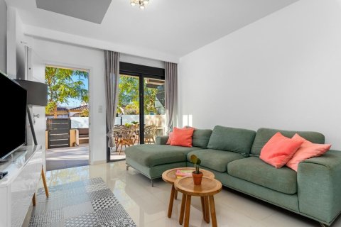 Apartament w Pilar de la Horadada, Alicante, Hiszpania 3 sypialnie, 82 mkw. nr 151811 – zdjęcie 5