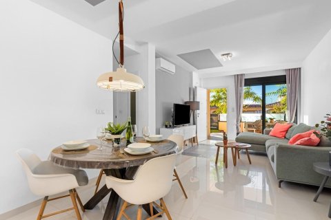 Apartament w Pilar de la Horadada, Alicante, Hiszpania 3 sypialnie, 82 mkw. nr 151811 – zdjęcie 7