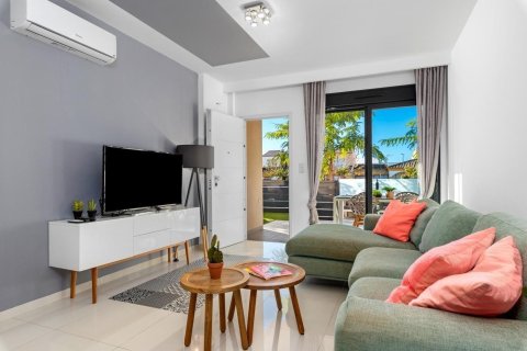 Apartament w Pilar de la Horadada, Alicante, Hiszpania 3 sypialnie, 82 mkw. nr 151811 – zdjęcie 2