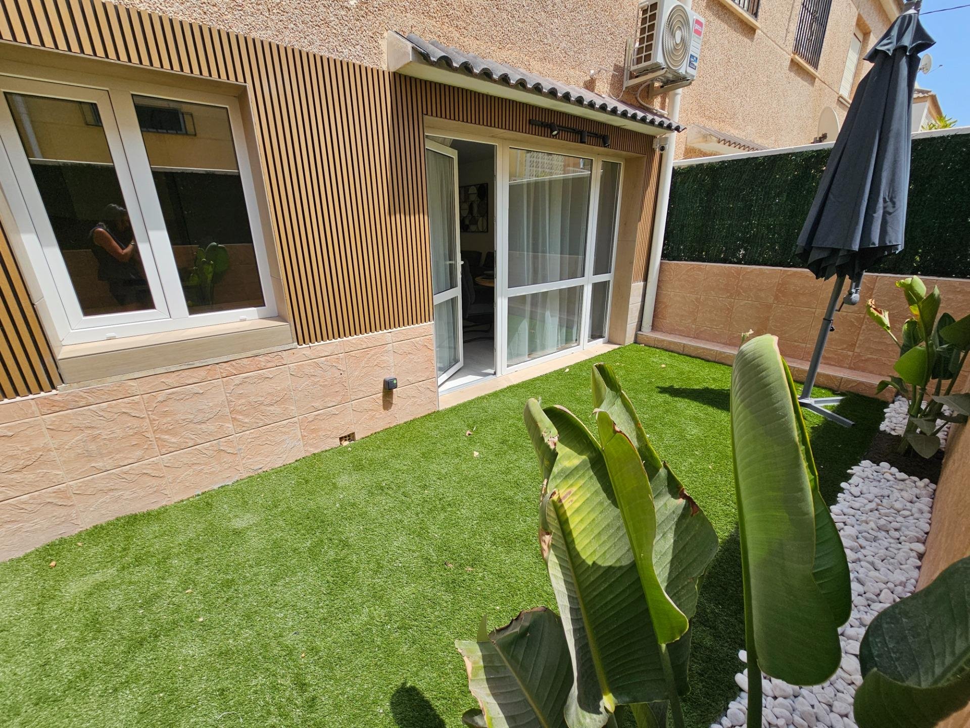 Bungalowi Torrevieja, Alicante, Espanja 3 makuuhuonetta, 105 m2 No. 193138