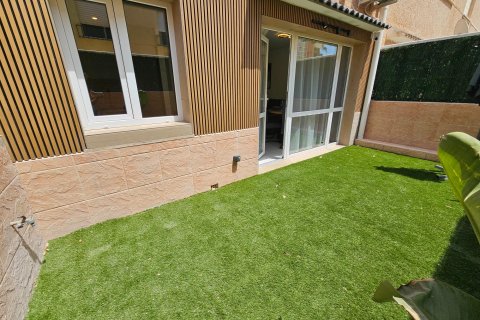 Bungalow for sale in Torrevieja, Alicante, Spain 3 bedrooms, 105 sq.m. No. 193138 - photo 14