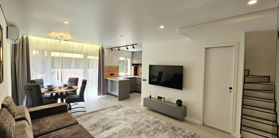 Bungalow in Torrevieja, Alicante, Spain 3 bedrooms, 105 sq.m. No. 193138