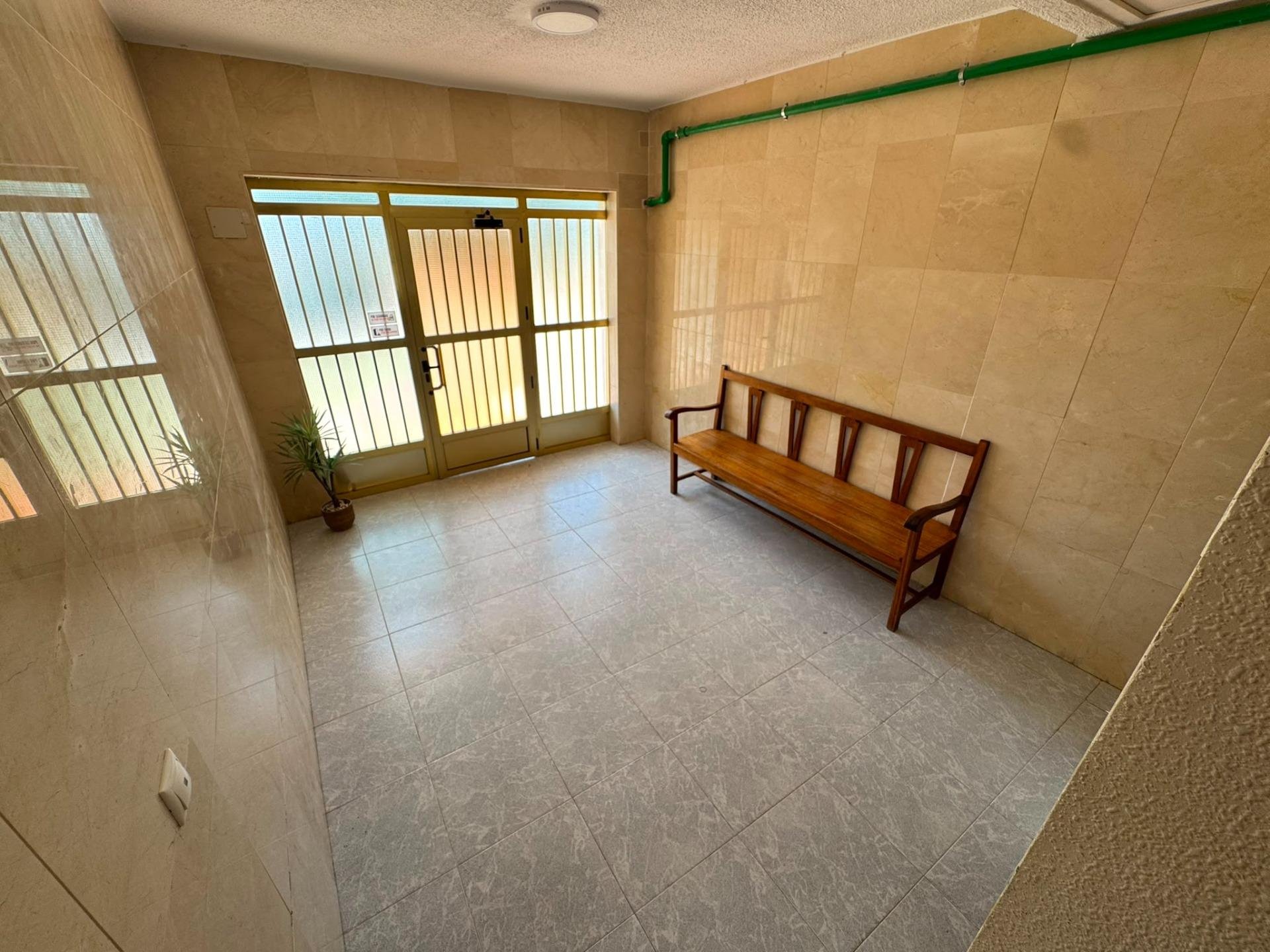 Apartment in Torrevieja, Alicante, Spain 2 bedrooms, 81 sq.m. No. 193141